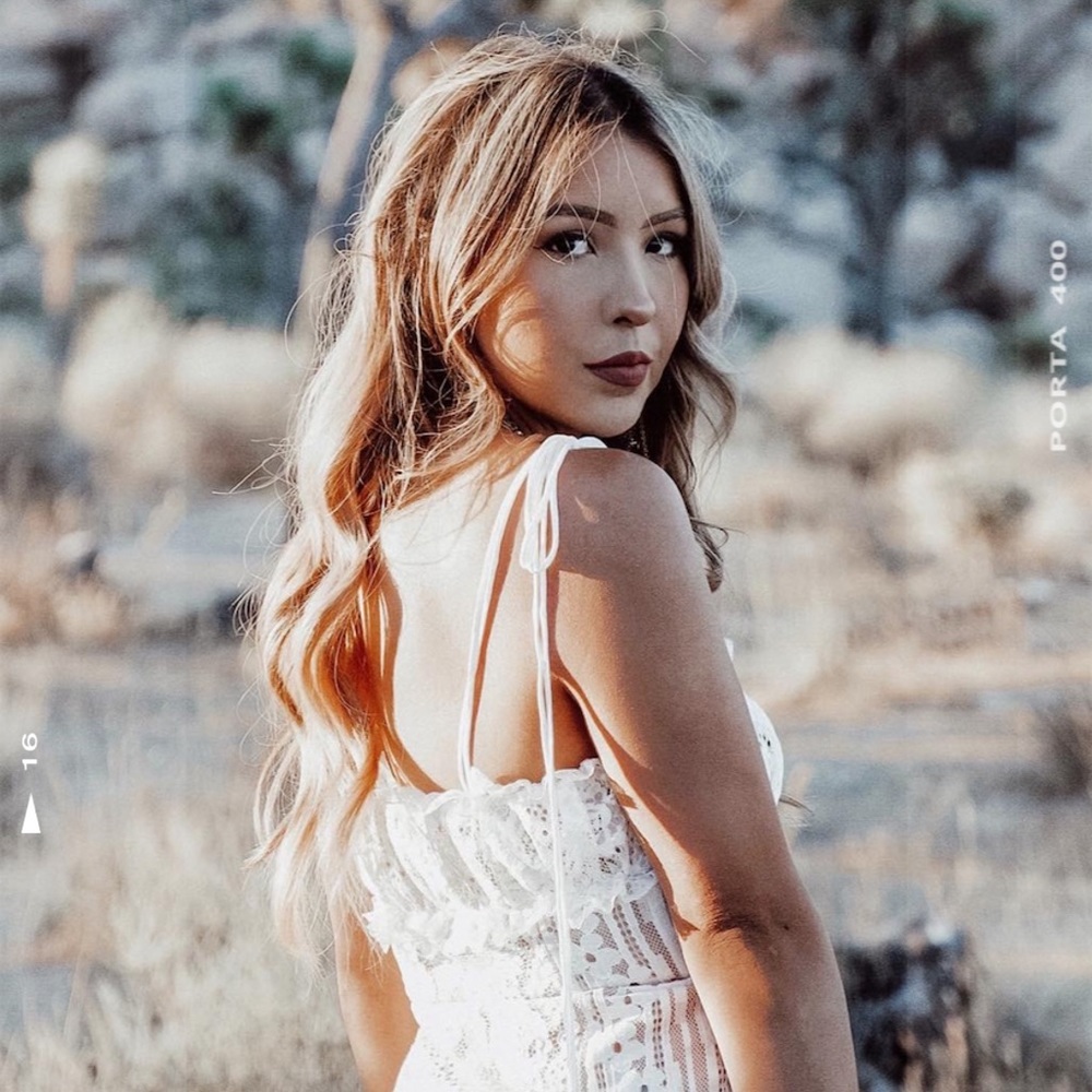 Meet your Posher, Lis